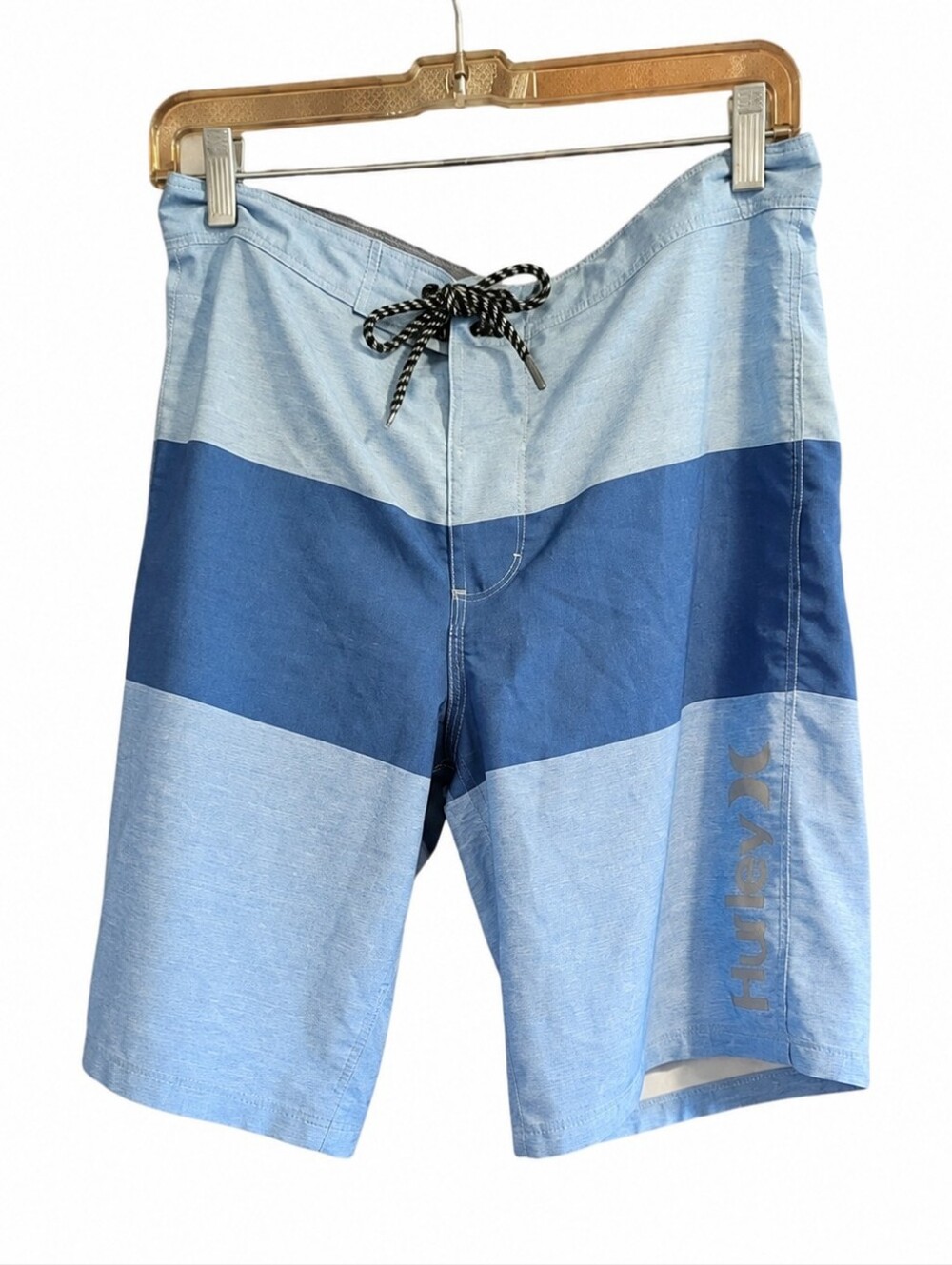 Hurley Phantom Men’s Size 32 Blue Striped Performance Board Shorts Swim Surf